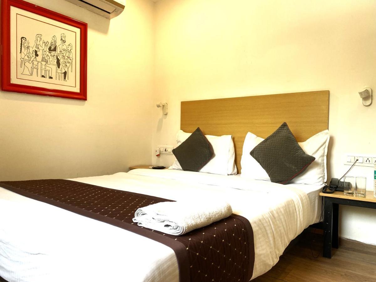 Qotel Hotel Ip Residency East Delhi Preet Vihar ニューデリー エクステリア 写真