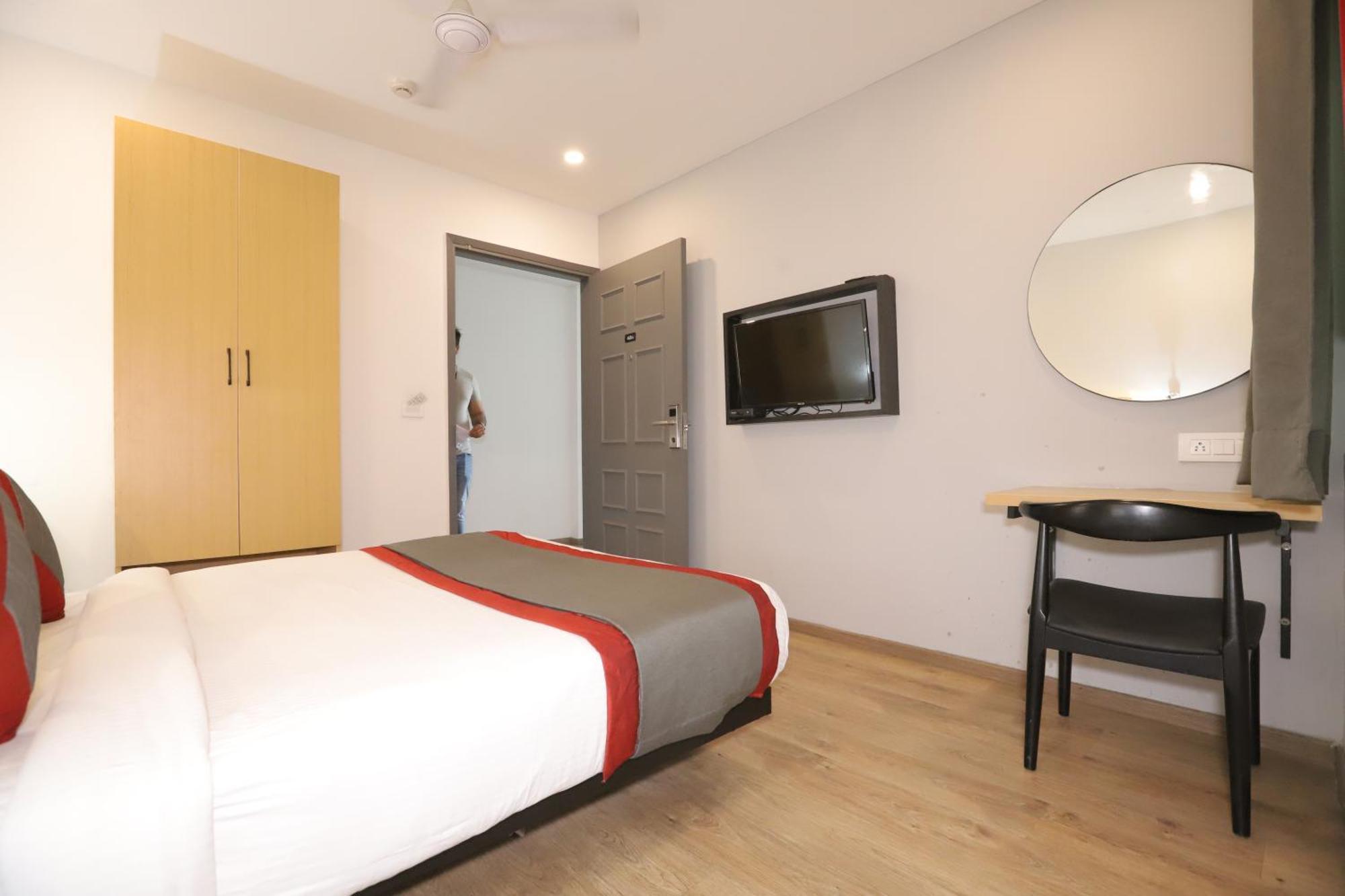 Qotel Hotel Ip Residency East Delhi Preet Vihar ニューデリー エクステリア 写真